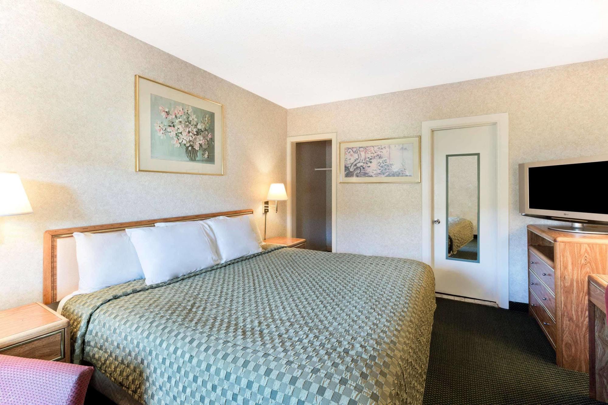 Night Lodge Bartonsville Esterno foto