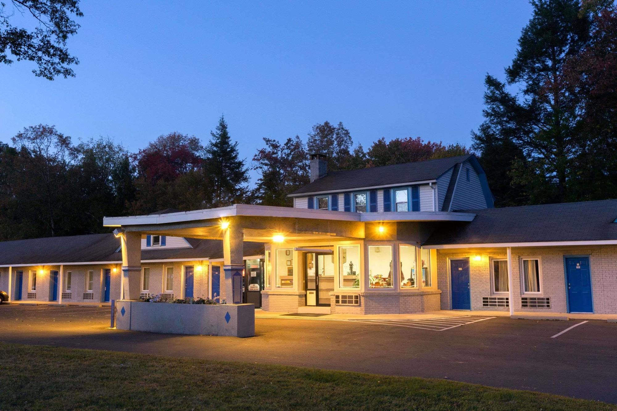 Night Lodge Bartonsville Esterno foto